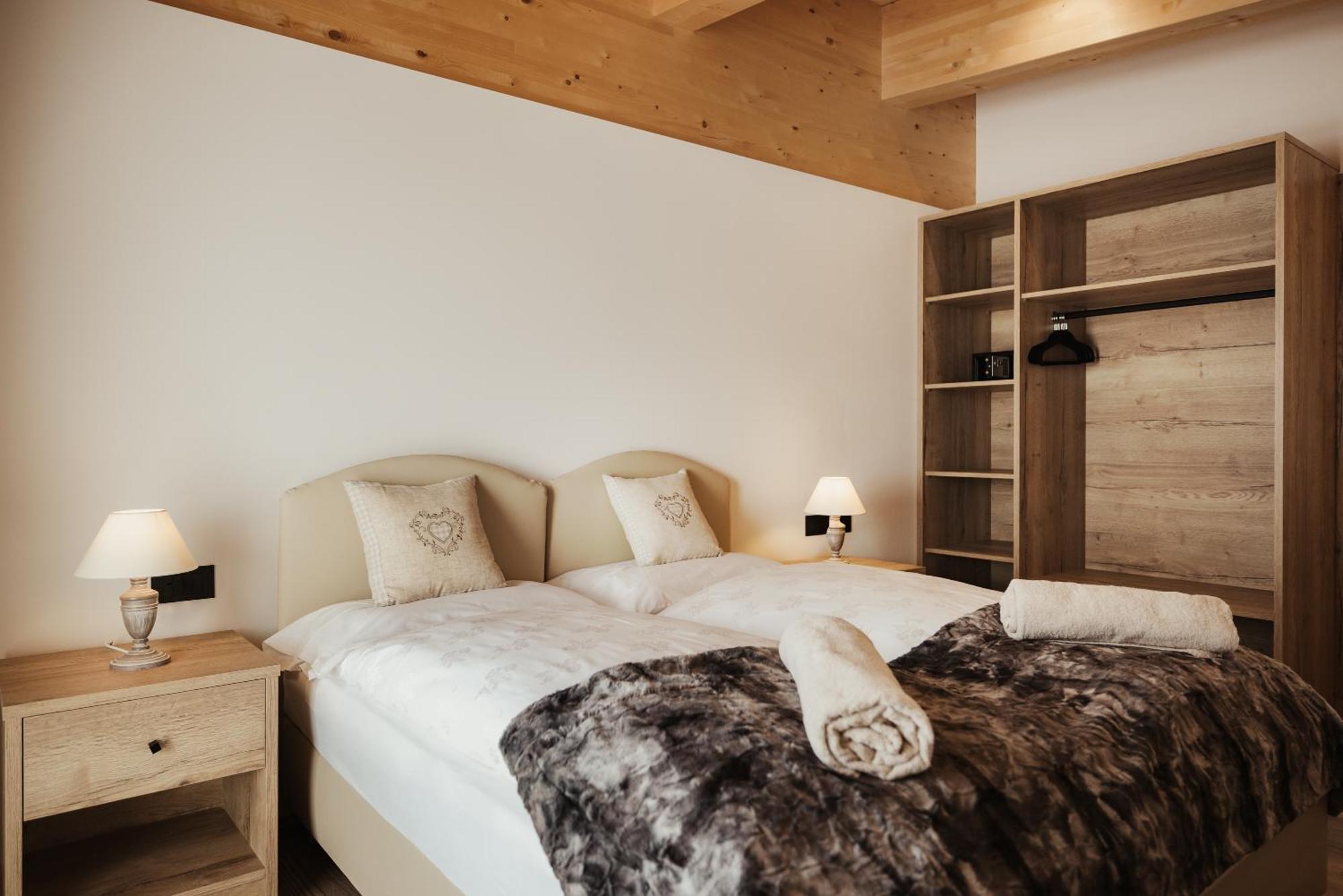Hotel Monte Cherz Arabba Bagian luar foto