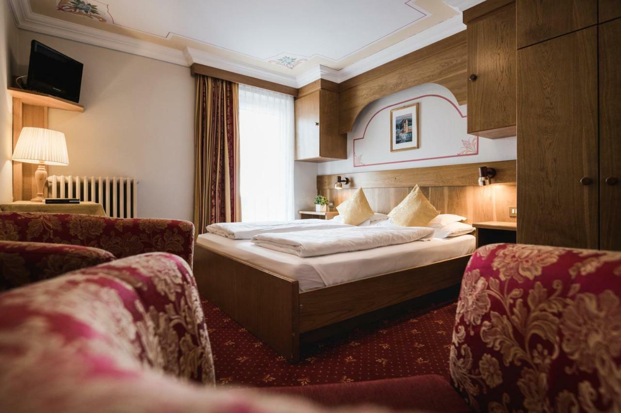 Hotel Monte Cherz Arabba Bagian luar foto